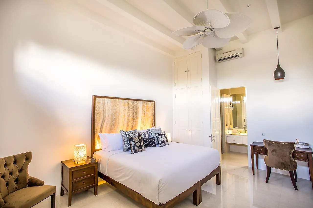 Villa Pulau Rumah Seminyak   Seminyak (Bali)