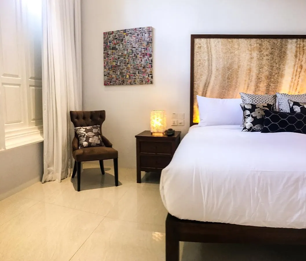 Villa Pulau Rumah Seminyak